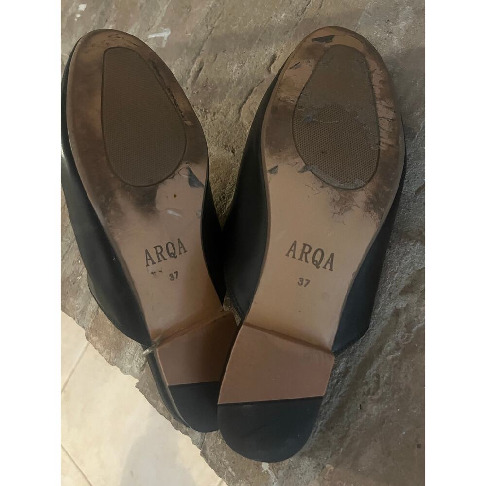 ARQA Black Leather Horsebit Loafers Sz 37 Gold Hardware Similar to GUCCI style. - Picture 4 of 4